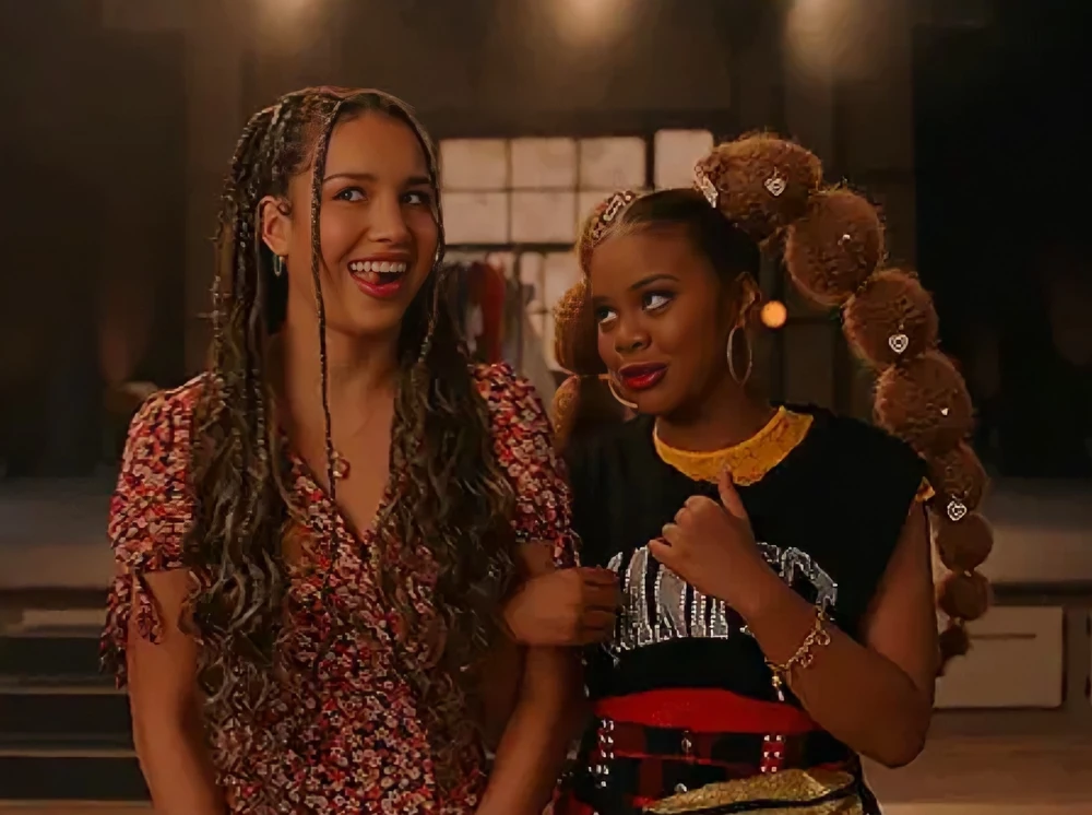 highschool musical the musical series "gina and kourtney"