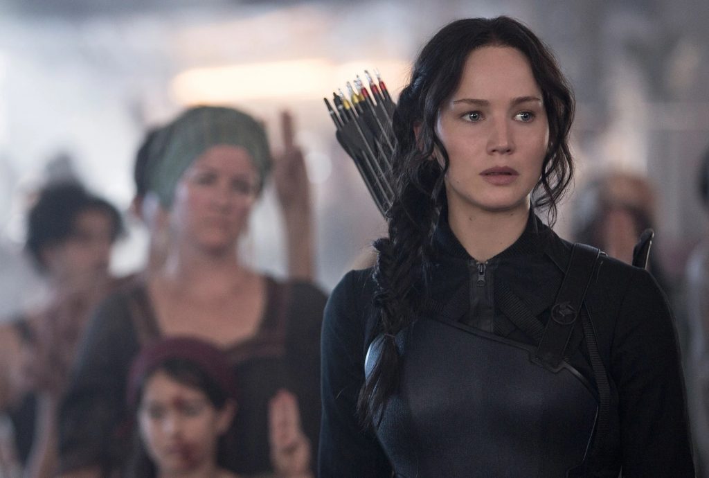 jennifer lawrence as katniss everdeen