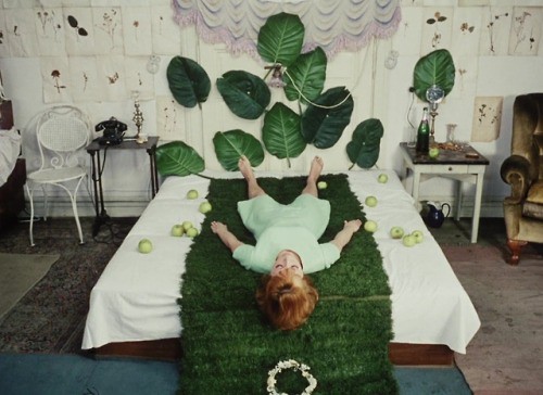 still from chytilova's "daisies"